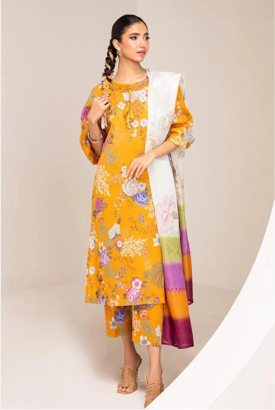 Baroque Lawn Suit