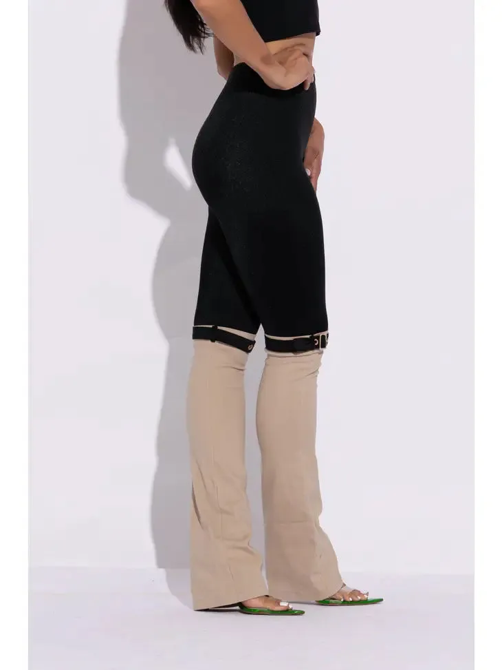 Buckled Contrast Pants