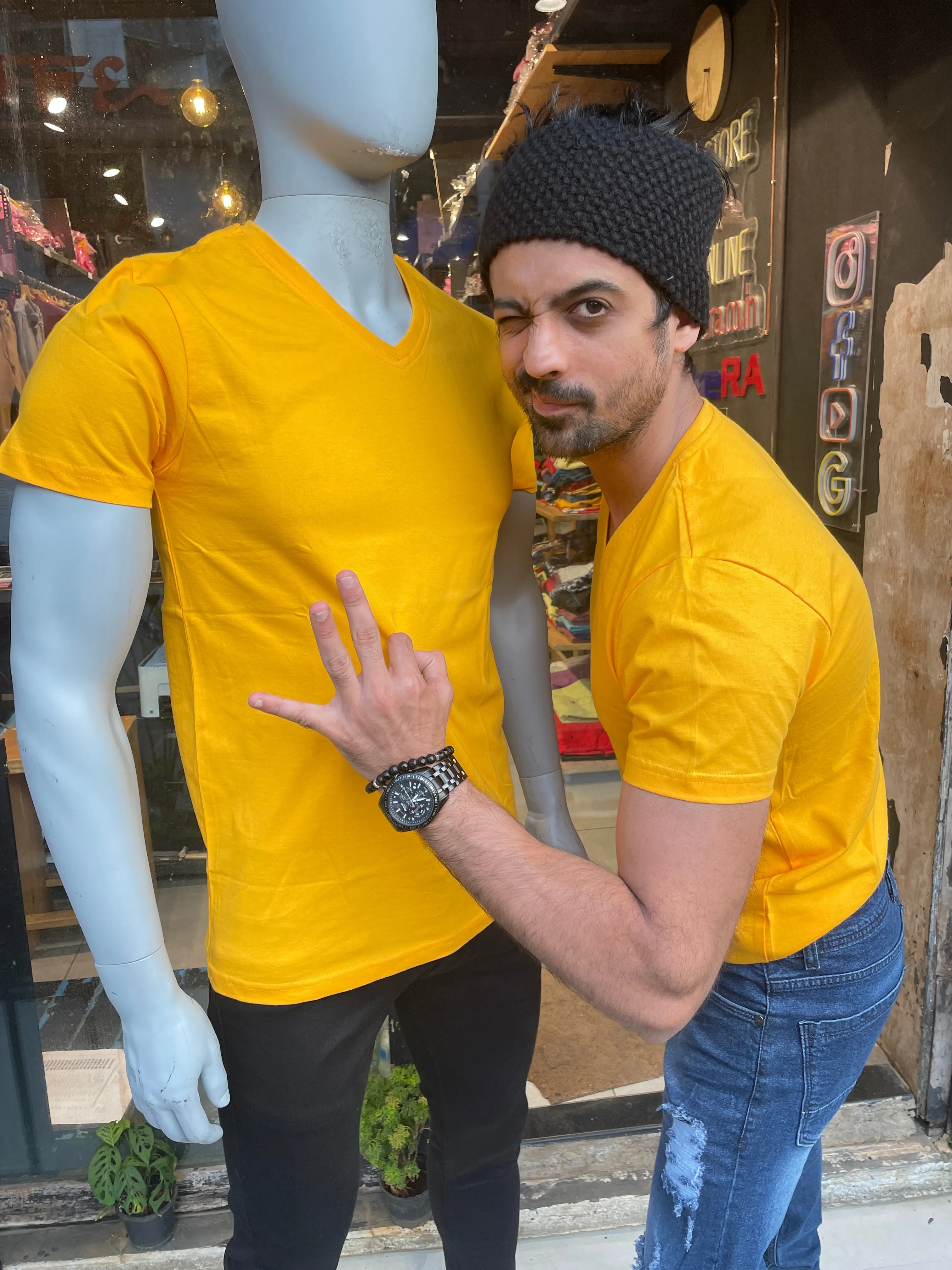 Gold V neck Basic Tshirt