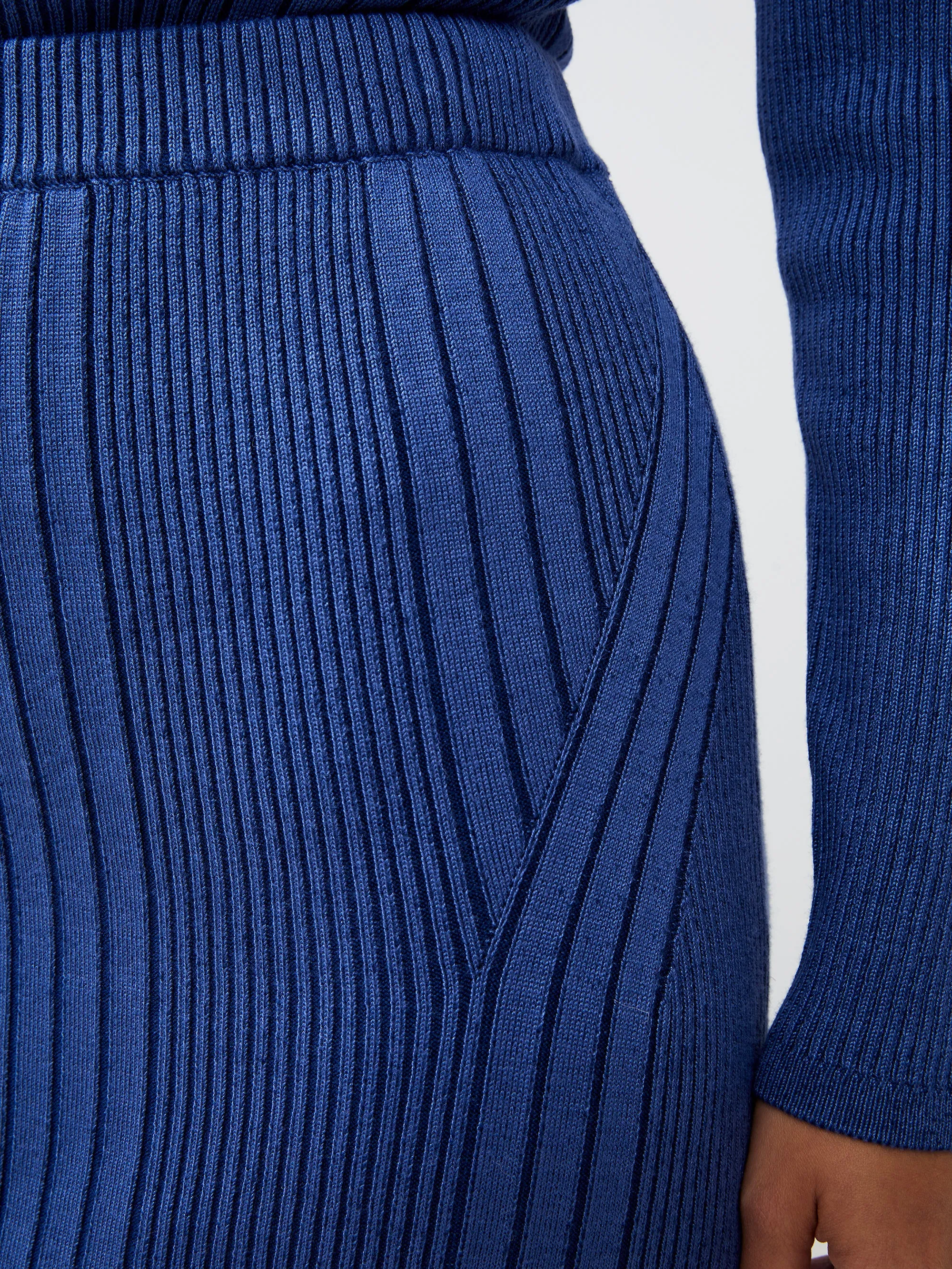 Mari Rib Knit Midi Skirt