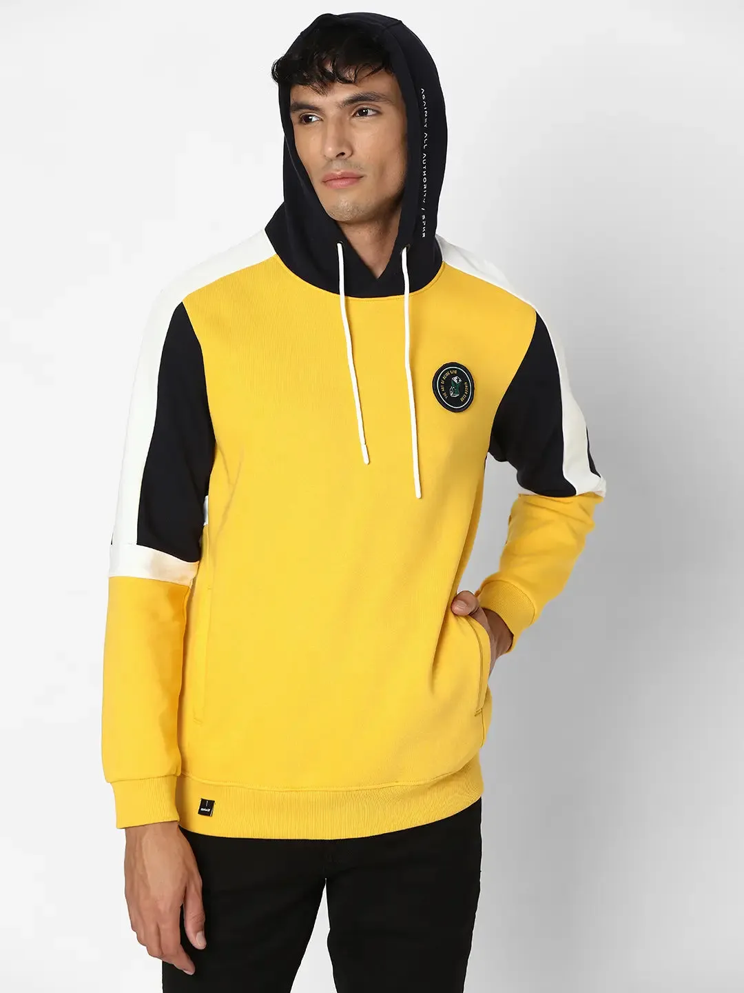 Spykar Men Chrome Yellow Blended Regular Fit Full Sleeve Hooded Printed Casual Sweatshirt